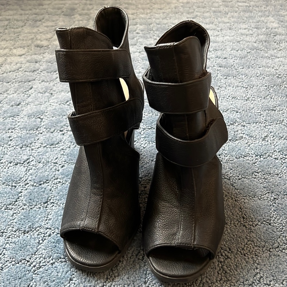 Black Leather Opened Toe Bootie Heels Size 8